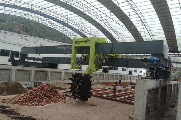 8-35米液壓雙輪盤葉輪翻拋機(jī)